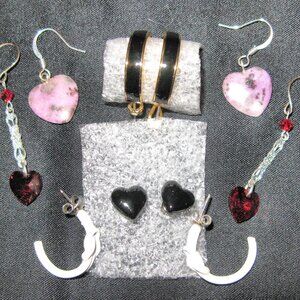 5 PAIR EARRINGS VINTAGE MONET, BLACK/GOLD HOOPS, WHITE HOOPS, 3 W/HEARTS